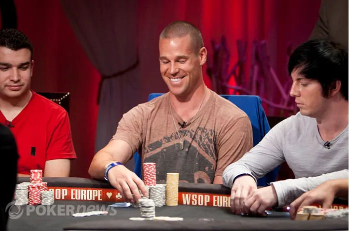 WSOPE 2011 Main Event (Jour 4) : Elio Fox chipleader de la finale 104
