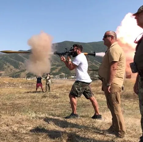 Azerbaïdjan : Dan Bilzerian recherché par la police 0001