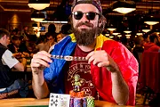 Premier bracelet WSOP pour la Roumanie et Alexandru Papazian (888,888$)