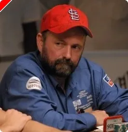 WSOP 2008 Table Finale: Dennis Phillips, le chip leader 0001
