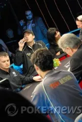 Hellmuth enjoying a cocktail at the feature table on Monday